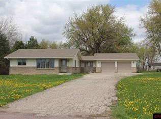 69062 340th St, Saint James, MN 56081