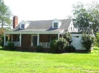 1431 New Hope Rd, La Grange, NC 28551