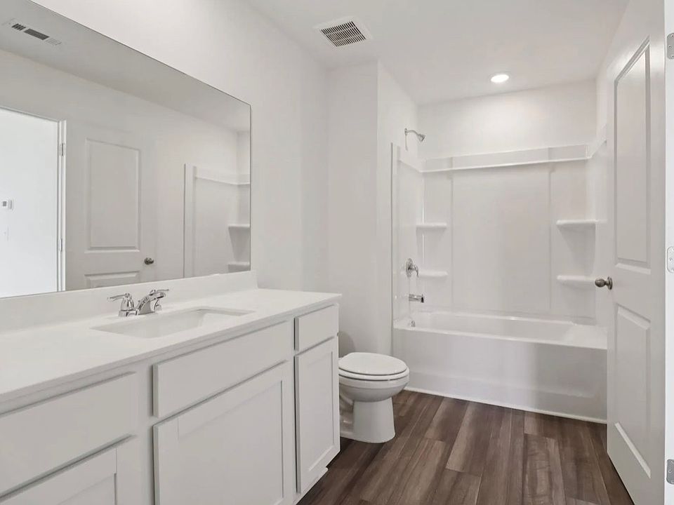 1st image of 3009 Acacia Cir