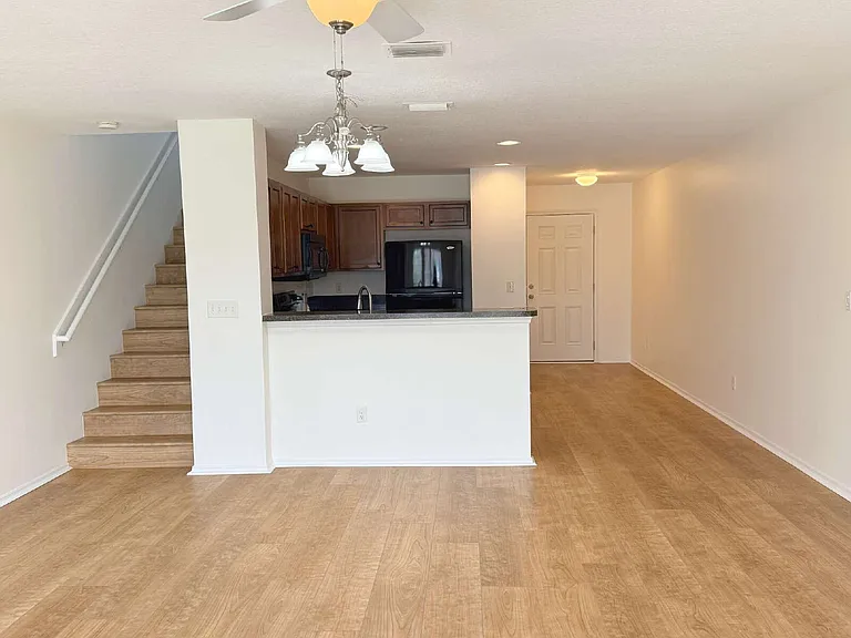 728 Cabernet Pl — Photo 9