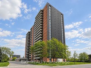 15 Torrance Rd #411, Toronto, ON M1J3K2