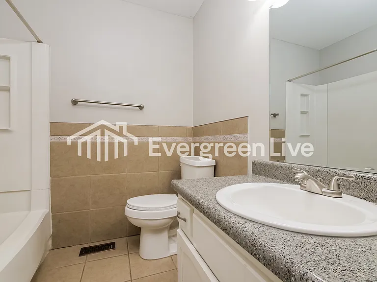 11449 N Wayne Ave — Photo 13