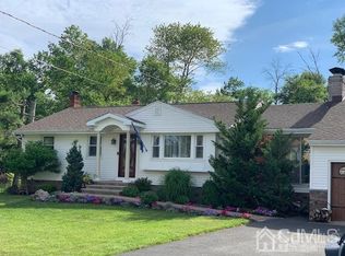 11 Beekman Rd S, Monmouth Junction, NJ 08852