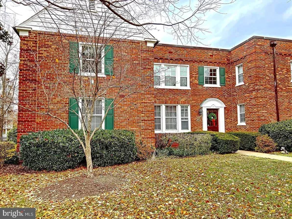 1817 Queens Ln #2160, Arlington, VA 22201