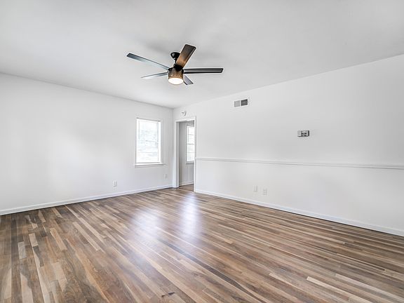5th image of 3110 Basswood St