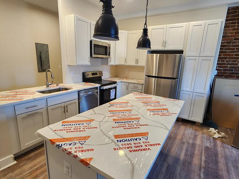 54 E Lee St #210 — Photo 9