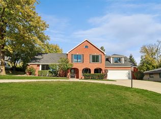 3805 Brentwood Dr, Des Moines, IA 50312