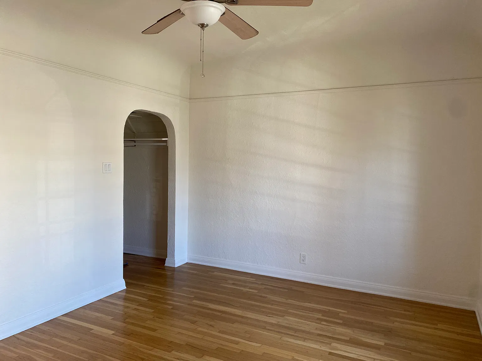 Studio, 550 sqft, $2,150 — Photo 4