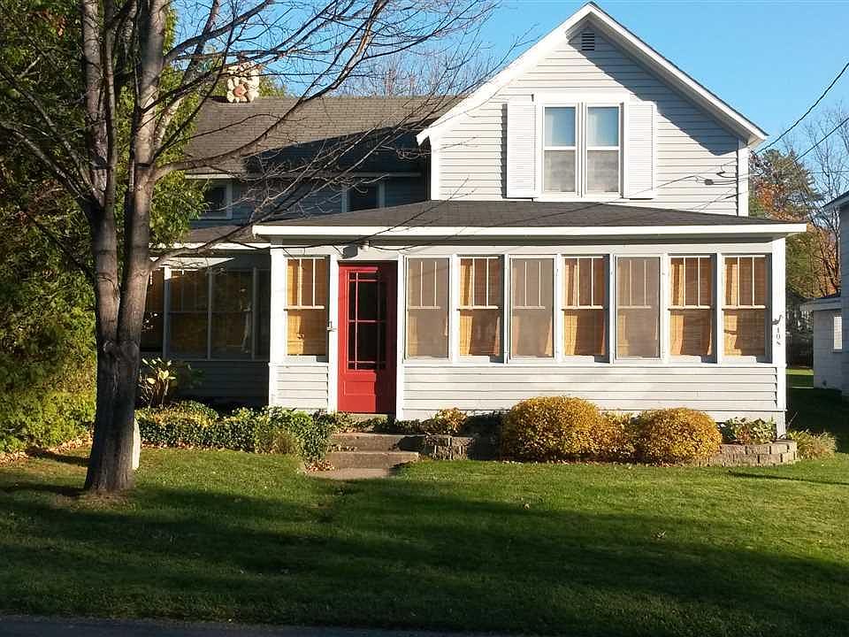 1st image of 108 N Fir St