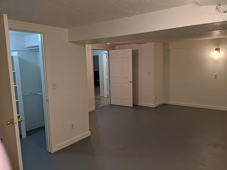 1311 NE Schuyler St #3-1 — Photo 5