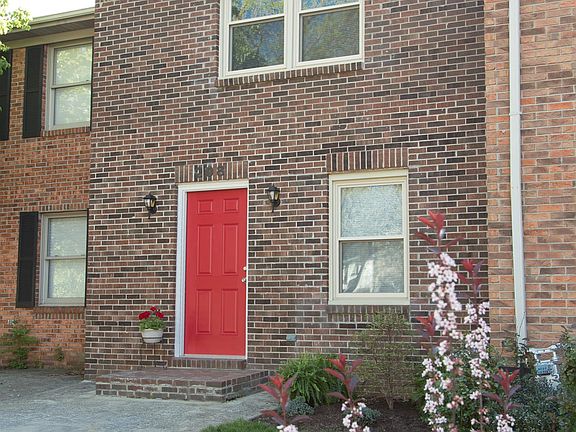 5th image of 208 Lakeview Dr