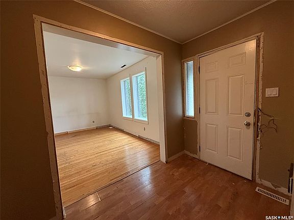 5th image of 1320 Lorne AVENUE