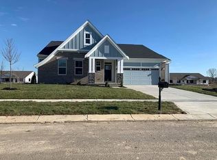 8136 Cherry Birch Dr, Tipp City, OH 45371