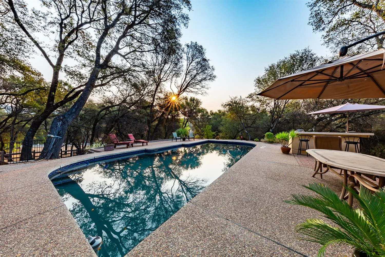 6235 Barbara Ln photo 1