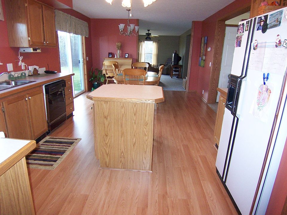 kitchen/dining