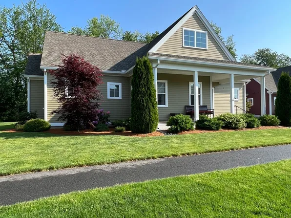 6 E Commons Dr #6, Hadley, MA 01035