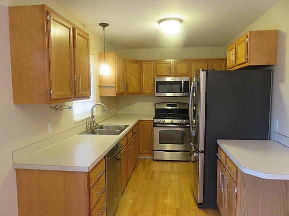 4th image of 2124 Forest Hill Ave SE