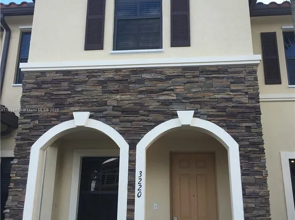 3220 SE 5th Ct, Homestead, FL 33033