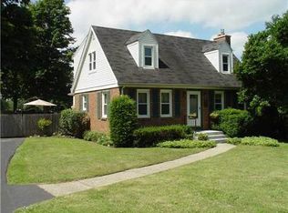 3737 Windover Dr, Hamburg, NY 14075