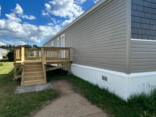 228 D St, Dickinson, ND 58601