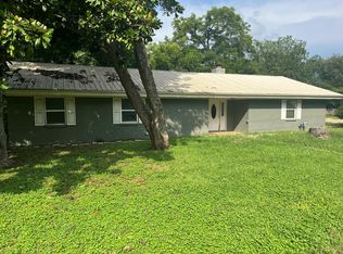204 N Rockdale St, Lexington, TX 78947