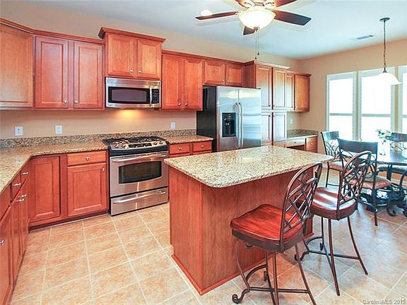4th image of 57163 Nightingale Way