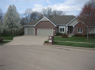 3343 NW Bent Tree Ln, Topeka, KS 66618