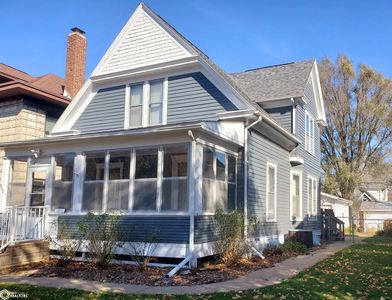 906 S 8th St, Burlington, IA, 52601