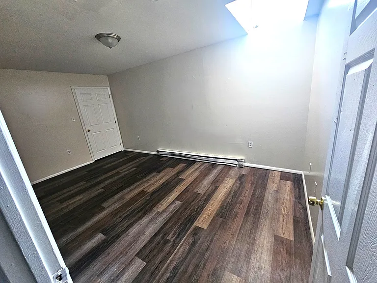 735 Main St #3 — Photo 5