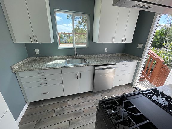 2nd image of 1725 Westinghouse St #1725