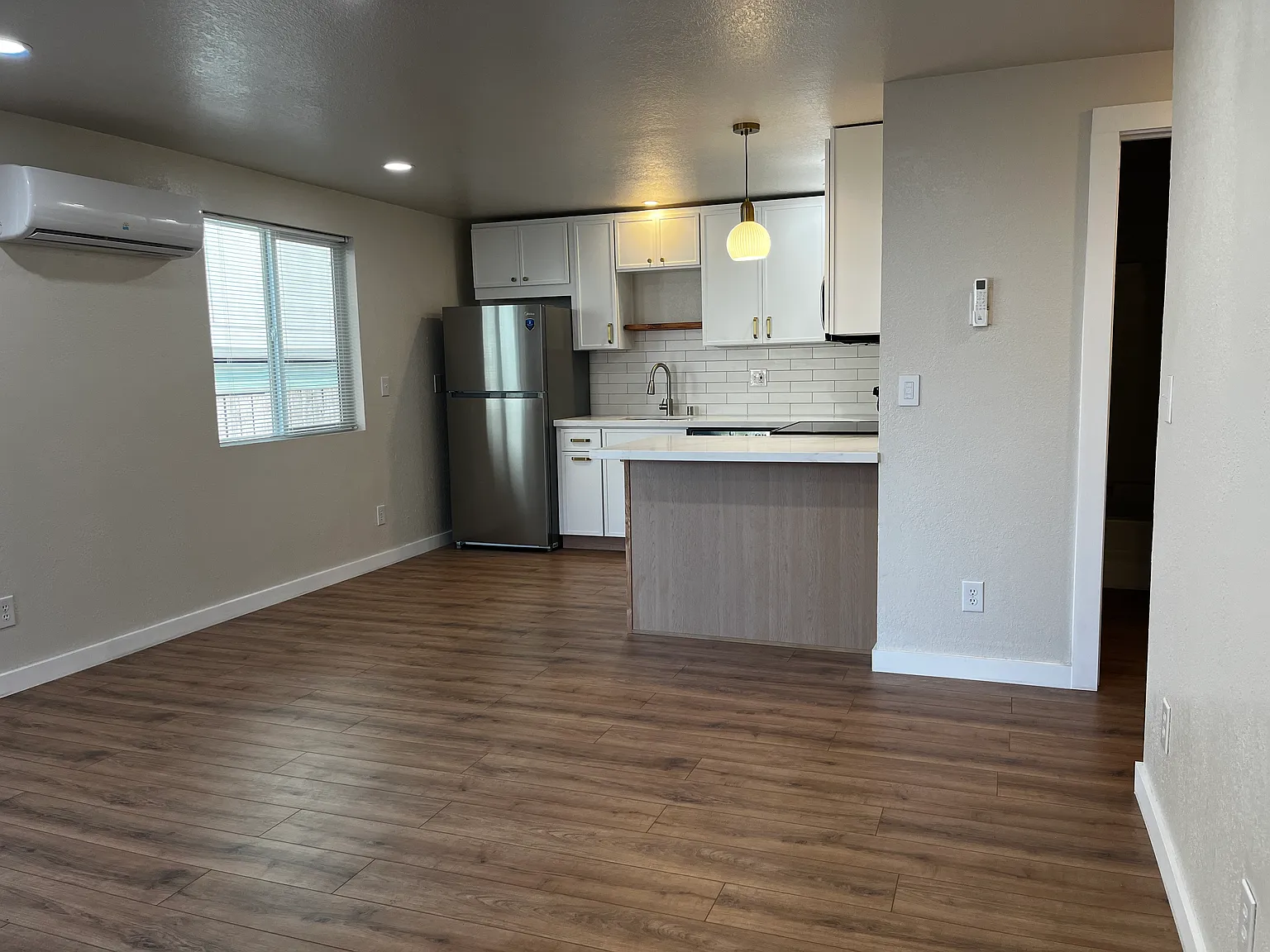 4745 Delridge Way SW — Photo 4