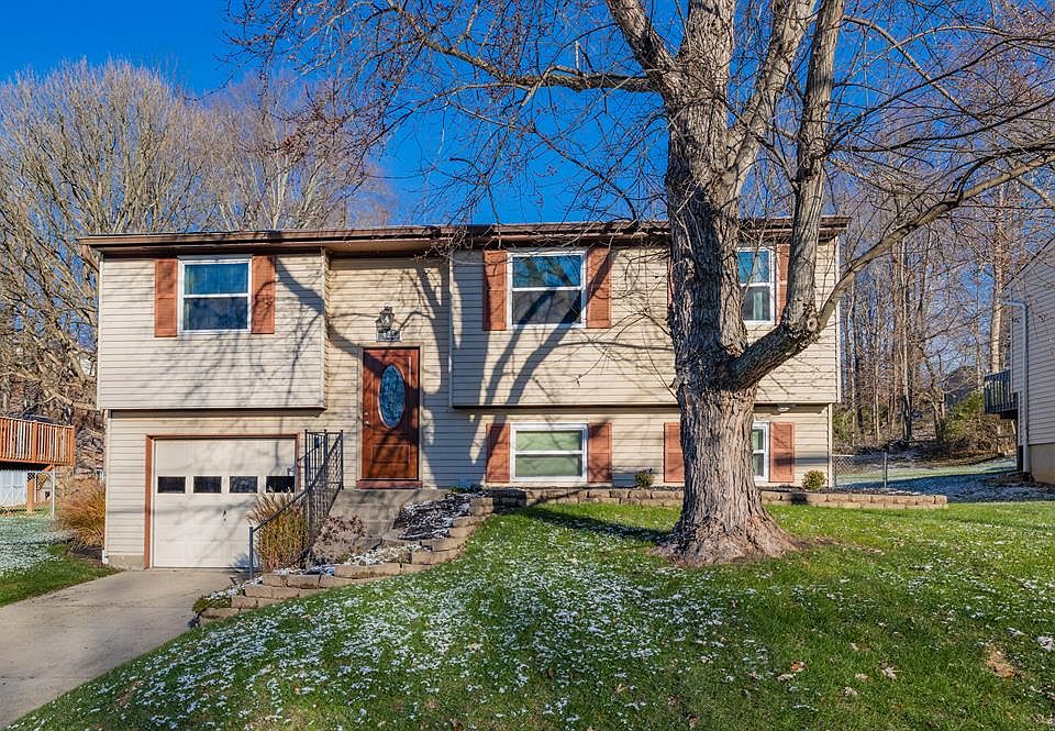 1st image of 425 Westgate Dr