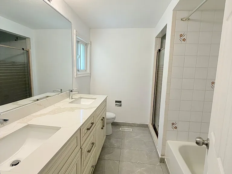 41 Broadbridge Dr #MAIN AND UPPER — Photo 23