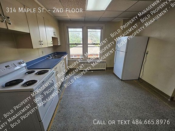 4th image of 314 Maple St Floor 2