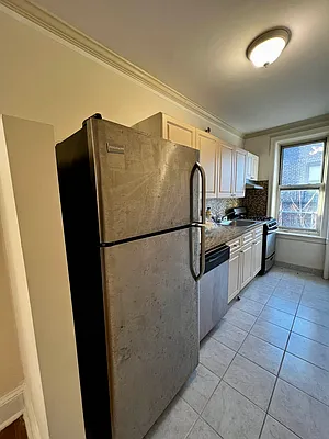 Rented by City Connections Realty | media 11