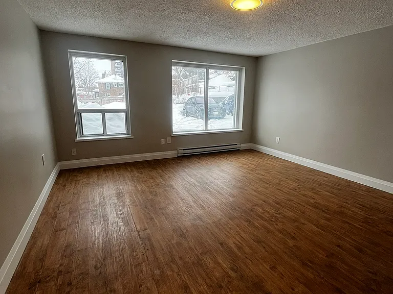 34 Berczy St #103 — Photo 6
