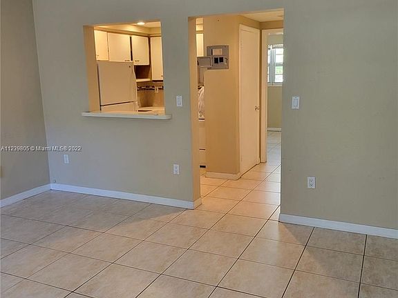 4th image of 2001 S Ocean Dr #1