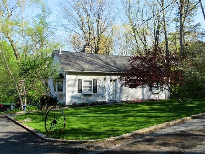 1st image of 109 Cedar Dr