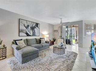 300 L Ambiance Cir #3-105, Naples, FL 34108