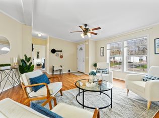 27 Bunker Ln, Madbury, NH 03823