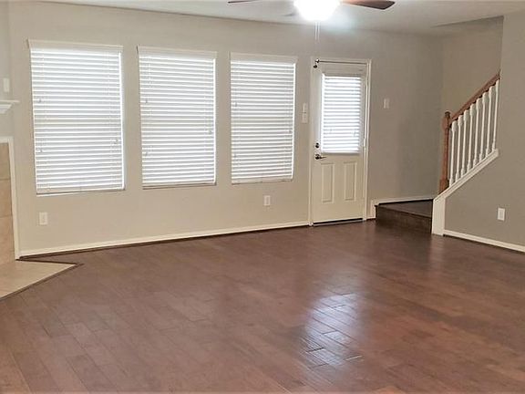 4th image of 8114 Rosemary Dr