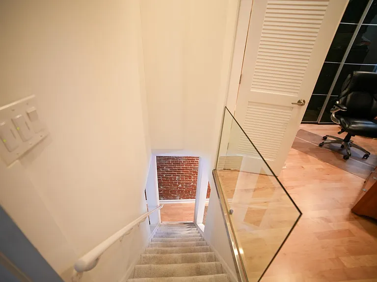 4559 Friendship Ave — Photo 8
