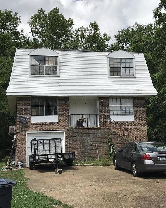 2nd image of 5803 Wentworth Ave
