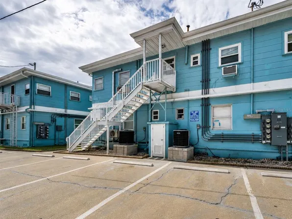 483 E Shore Dr #A-4, Clearwater, FL 33767