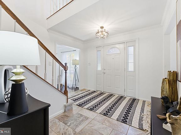 4th image of 44202 Bristow Cir