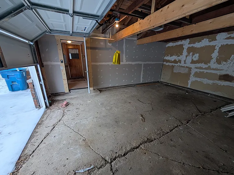 1690 W Wirtz Rd — Photo 5