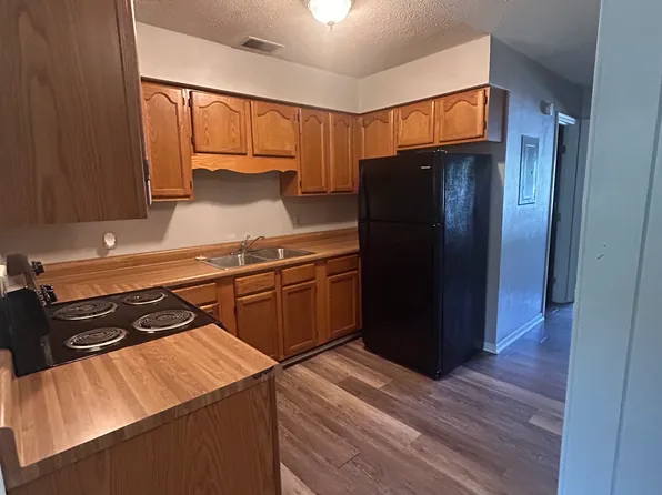 950 Crique Side Dr #37, Morehead, KY 40351