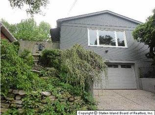 214 Beacon Ave, Staten Island, NY 10306