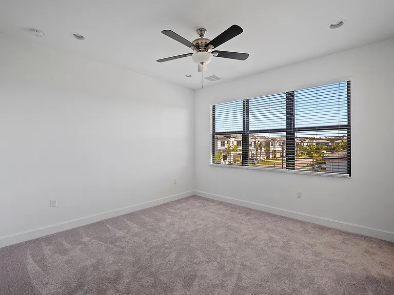 20800 Thistle Leaf Ln — Photo 15