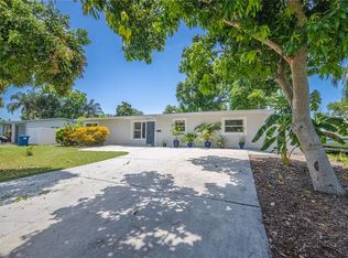 1520 70th Ave N, Saint Petersburg, FL 33702